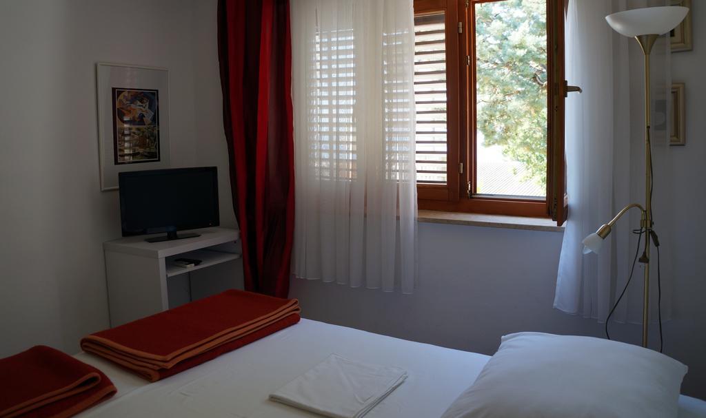 Studio Apartment Novi Novi Vinodolski Ruang foto
