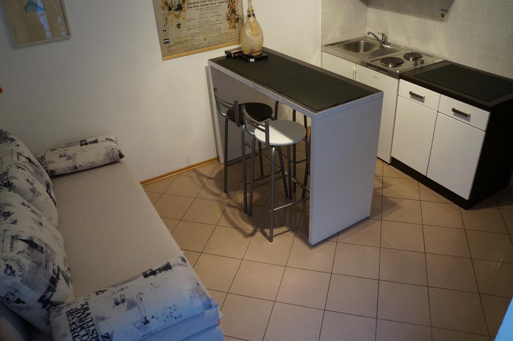 Studio Apartment Novi Novi Vinodolski Ruang foto