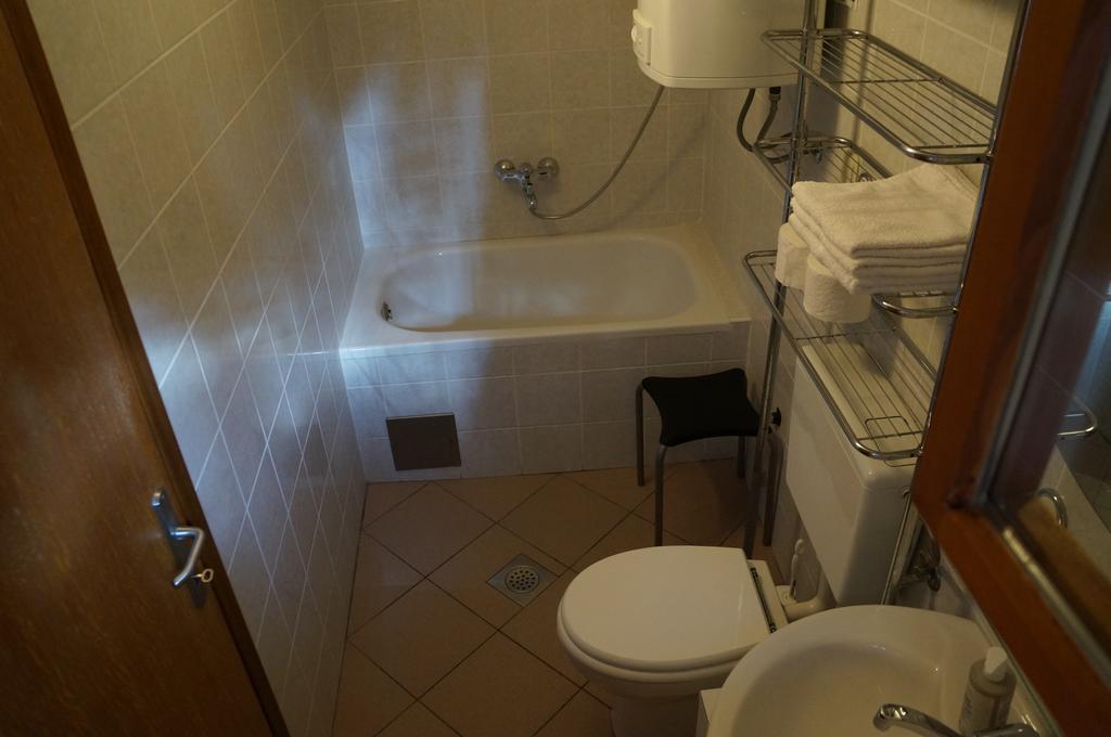 Studio Apartment Novi Novi Vinodolski Ruang foto