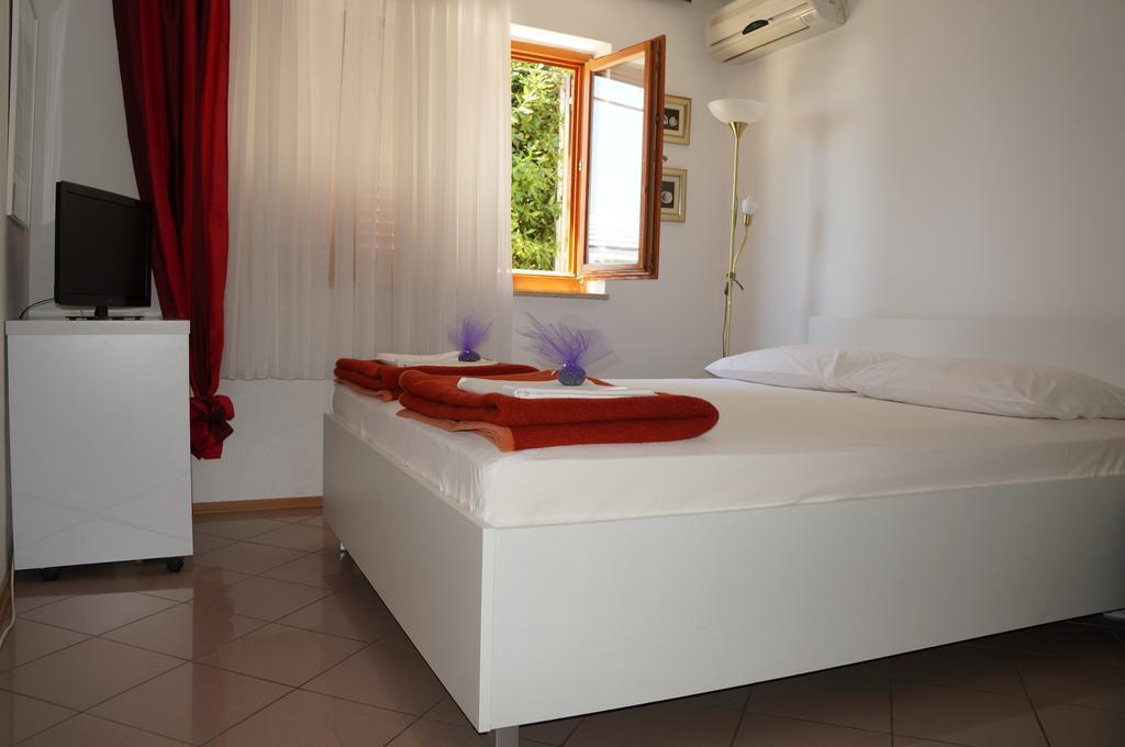 Studio Apartment Novi Novi Vinodolski Bagian luar foto